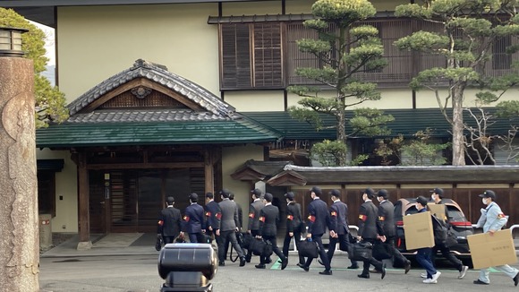 大浴場お湯換え年２回だけ、福岡県からの刑事告発受け警察が「大丸別荘」を家宅捜索