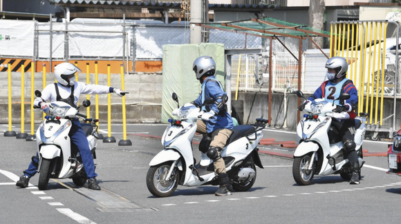 東京で「バイクブーム」が拡大、教習所に若者や女性が殺到