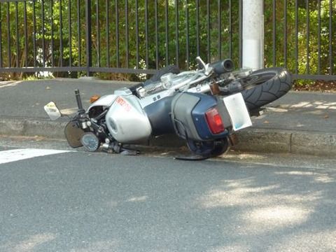 バイクって事故れば即死レベルだがバイカーって本当はどう思ってんの？