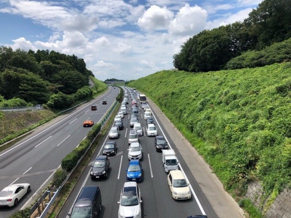 キャンプ民「ハァハァ……渋滞で10時間かけてキャンプ場まで辿りついたぞ！」