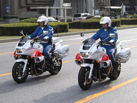 白バイCB1300_SUPER_BOL_D'OR