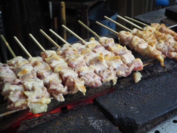 サービスエリアわい「おっ串焼きの屋台あるやん」←買わない