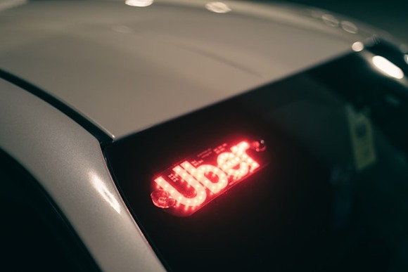 erik-mclean-3HL4_w75YgE-unsplash