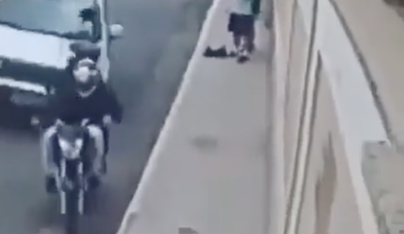 【悲報】ブラジル人「あ！バイク強盗がいる！車で轢かなきゃ！」→バイク強盗の死者数増加