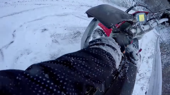 バイク乗ったらクソ寒いんやがｗｗｗｗ