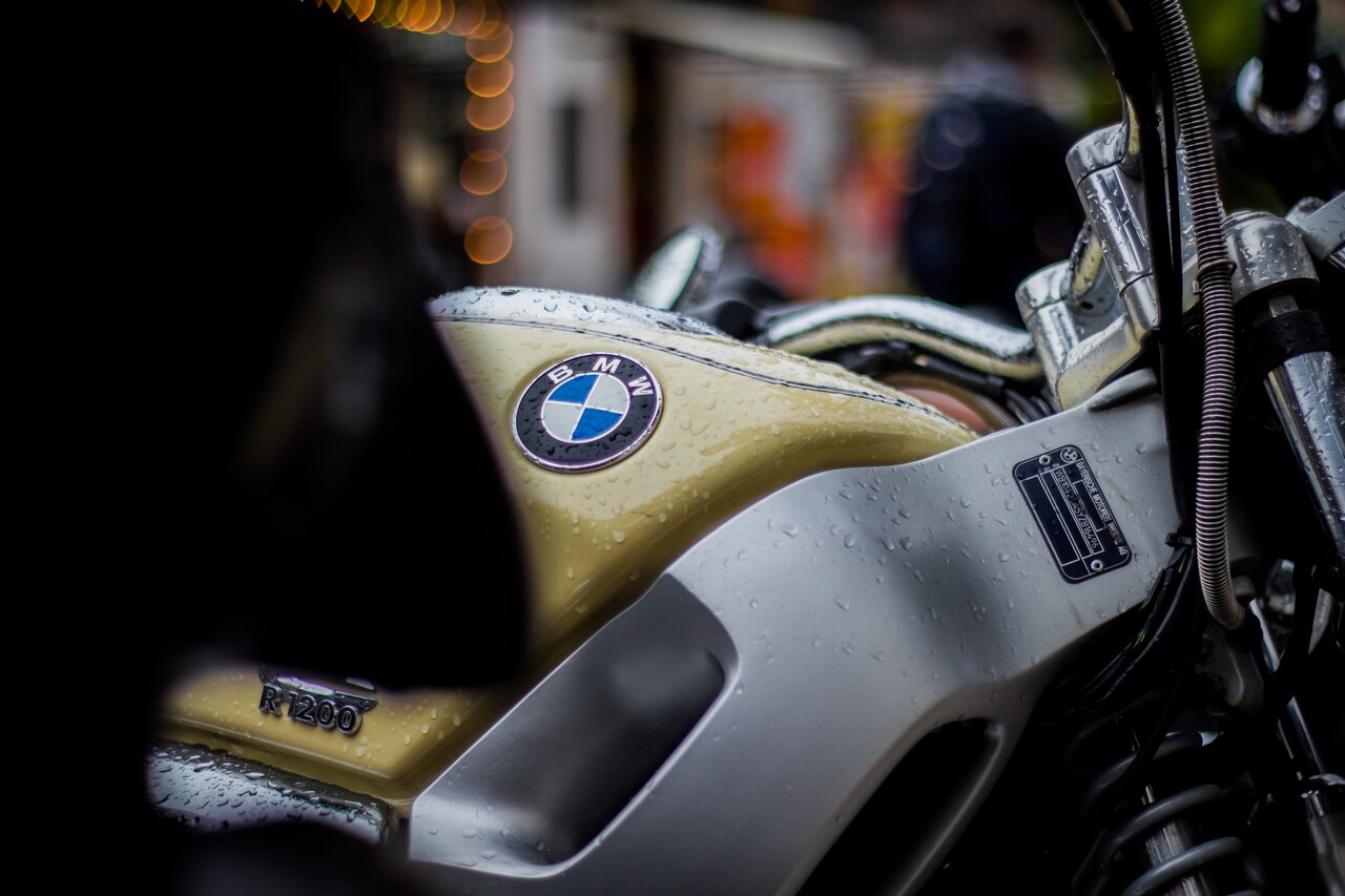 正規店で買ったbmwのバイク乗ってるんだが車検レッドバロンに出していい バイク速報 正規店で買ったbmwのバイク乗ってるんだが車検レッドバロンに出していい バイク速報