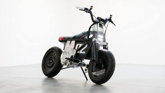 BMW、10代向けの都市型電動バイク「Concept CE 02」を発表