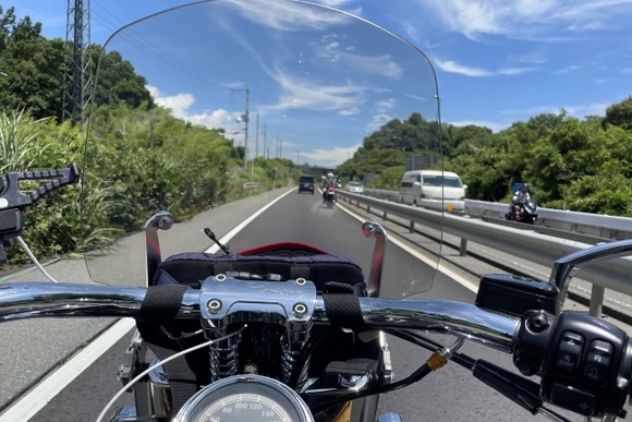 東京から九州までバイクで移動するんやが