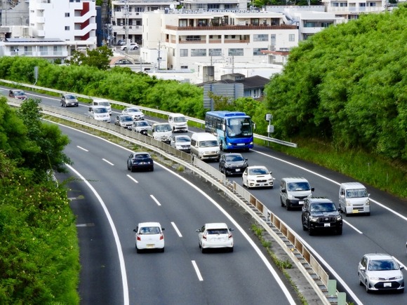 【悲報】東京から名古屋に帰るワイ、高速道路のライブカメラを見て絶望する