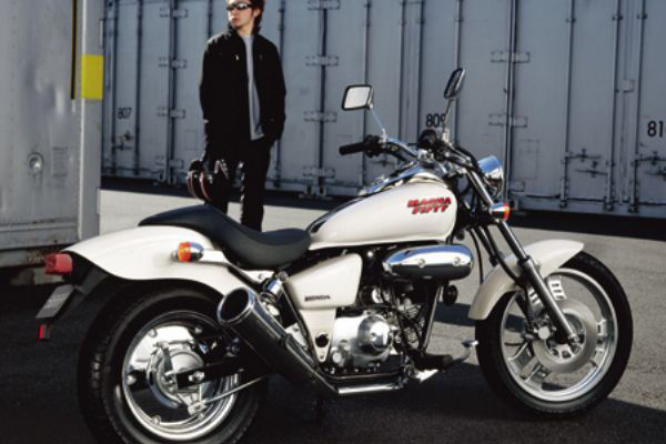 マグナ50って原付乗りたいんだが馬鹿にされない バイク速報 マグナ50って原付乗りたいんだが馬鹿にされない バイク速報