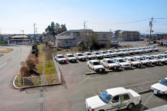 車校「ガソリンの入れ方教えません、サンキューハザード教えません、パッシング教えません」