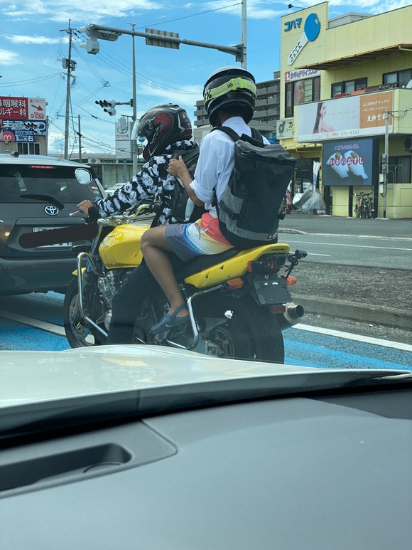 どう見ても盗難車と思われるバイクが目撃されるｗｗｗｗｗｗ