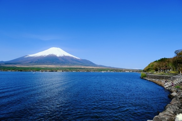 【悲報】山梨県、富士山しかない