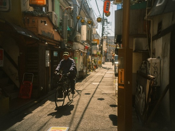 jakob-owens-RmHOmRxlFyk-unsplash