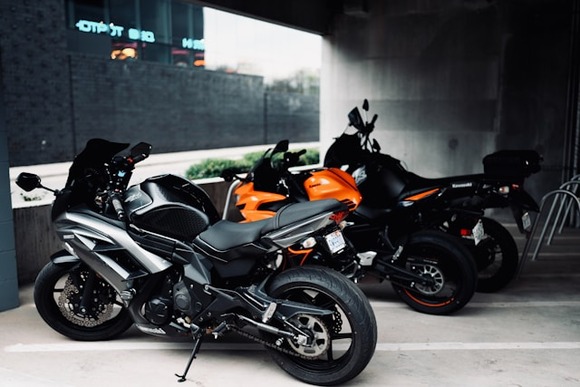 joey-zhou-bIGWWt1RiUs-unsplash