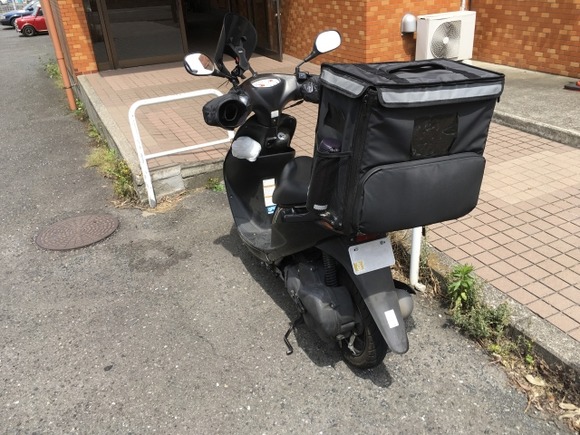 なんでお前らUberやらないの？