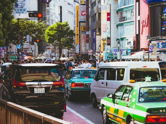 前走ってたら「あ、車間距離空けとこ」ってなる車ｗｗｗｗｗｗｗ