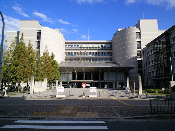 大阪・門真運転免許試験場で学科試験不合格者３人に免許誤交付