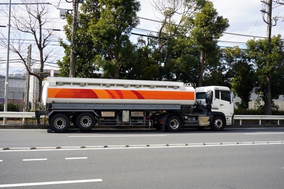 みんなにはENEOSでガソリン入れてほしい