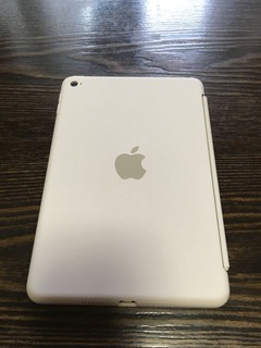 Ipad Mini 4 純正カバーとケースを装着 そんなに見ないでよ