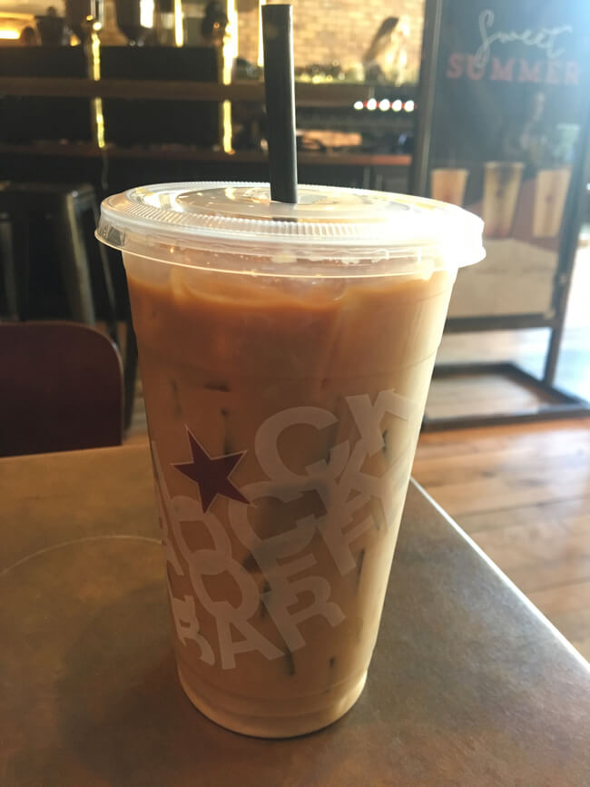 アイスコーヒー | Black Rock Coffee Bar (ブラックロックコーヒーバー) | Portland