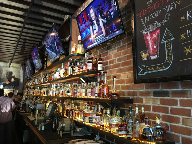 カウンター | Southland Whiskey Kitchen