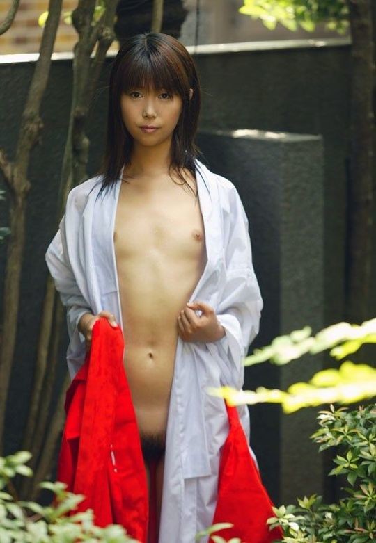 28061-540x781