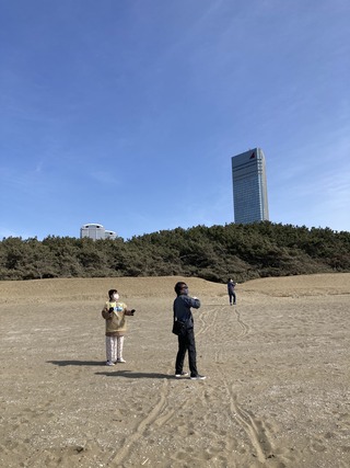 20210227 J2開幕直前幕張の浜で凧揚げ2