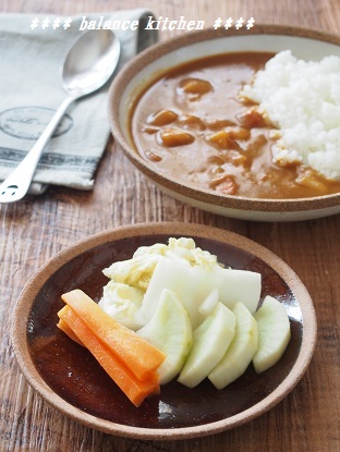 カレーとぬか漬け。