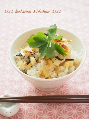 たけのこと桜えびの混ぜご飯２