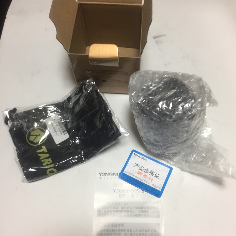 中華製のレンズ開封の儀 七転八倒四苦八苦