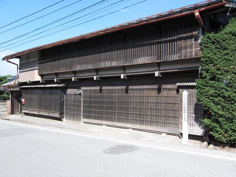 ���İ���䲰����