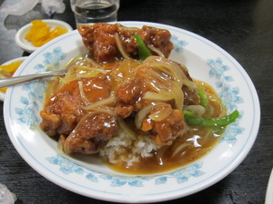 天竺のからあげ丼
