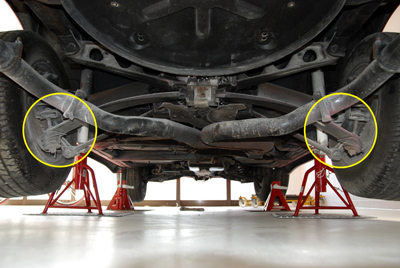 リーフスプリングのブッシュ コルベット 81c3 素人レストア修行