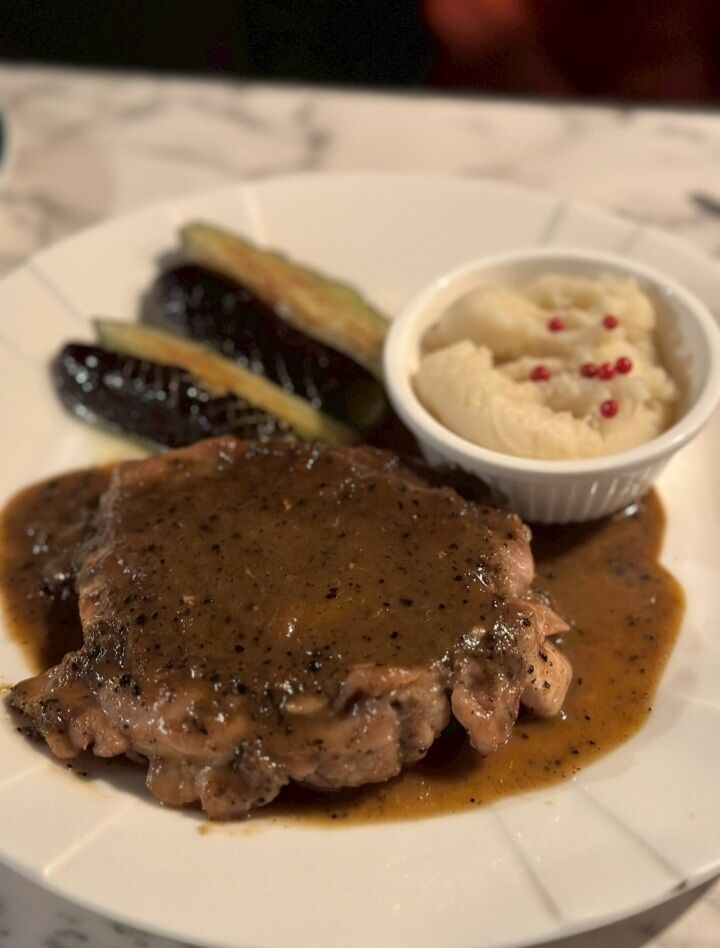 Screenshot_20251226_232337_Gallery