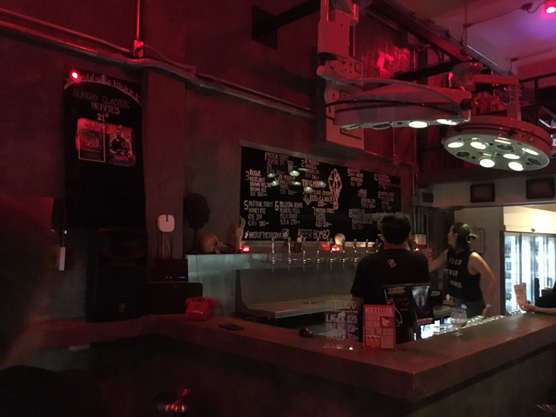 Hair Of The Dog でクラフトビール バンコクで暮らそう