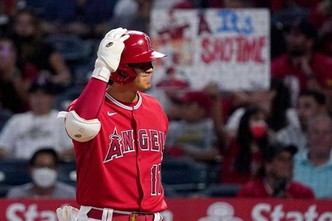 20210923_ohtani1_ap-560x373