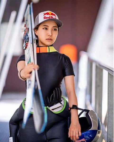 高梨沙羅 173cm以上の男が好き 遊んでないで練習しろと心無い非難の声 Jの番記者