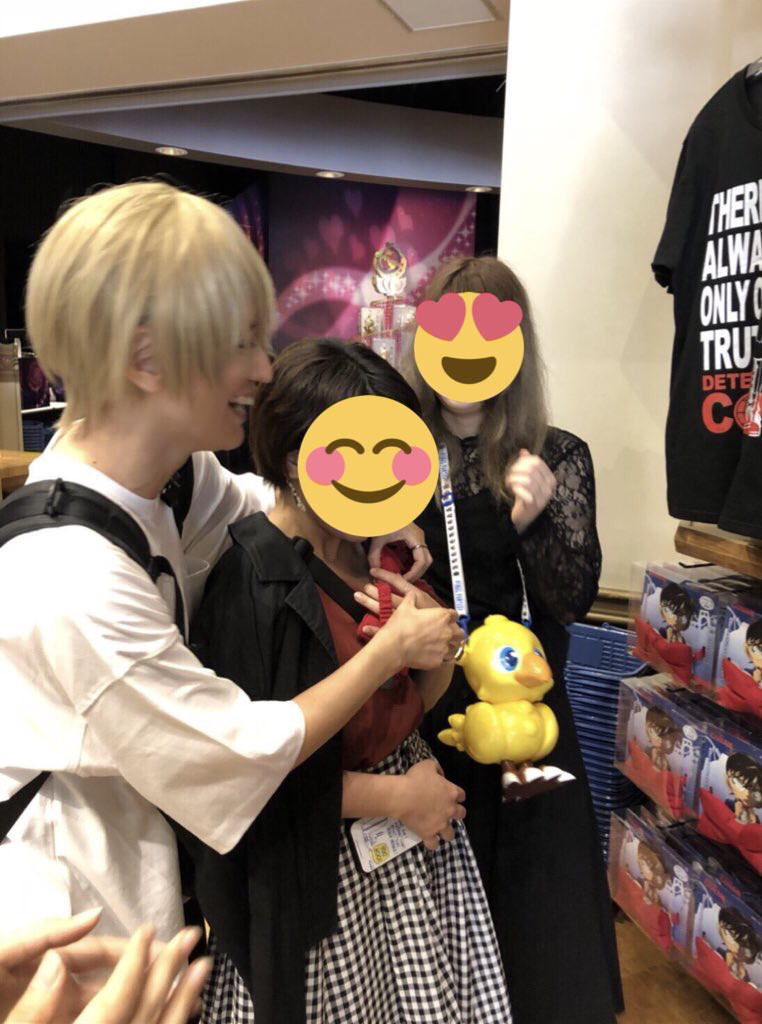 ふつーに ツイッター民 コナンの安室のコスプレしたらめっちゃ女子に囲まれてやばいｗｗ イケメンやん おしキャラっ 今流行りのアニメやゲームのキャラクターのオモシロ情報をまとめるサイトです