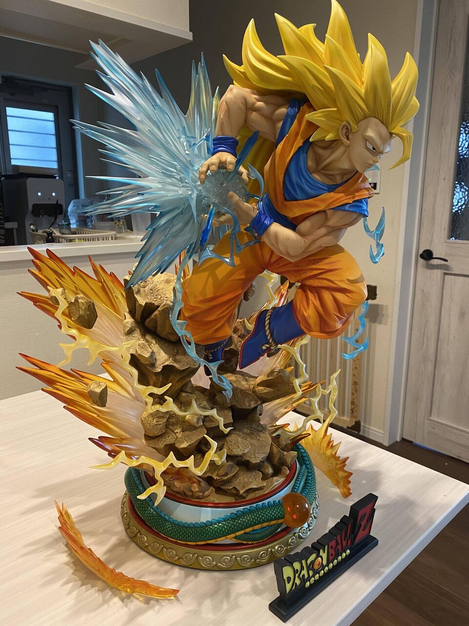 ドラゴンボールz １５万円する孫悟空のフィギュアがすごい おしキャラっ 今流行りのアニメやゲームのキャラクターのオモシロ情報をまとめるサイトです