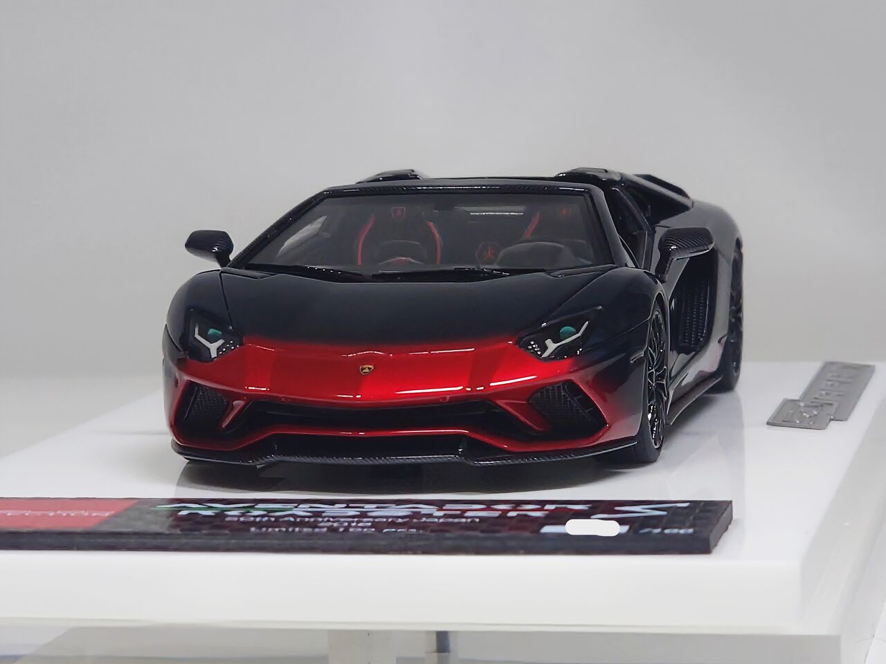 火..EIDOLON COLLECTION 1/43 Lamborghini Aventador S Roadster