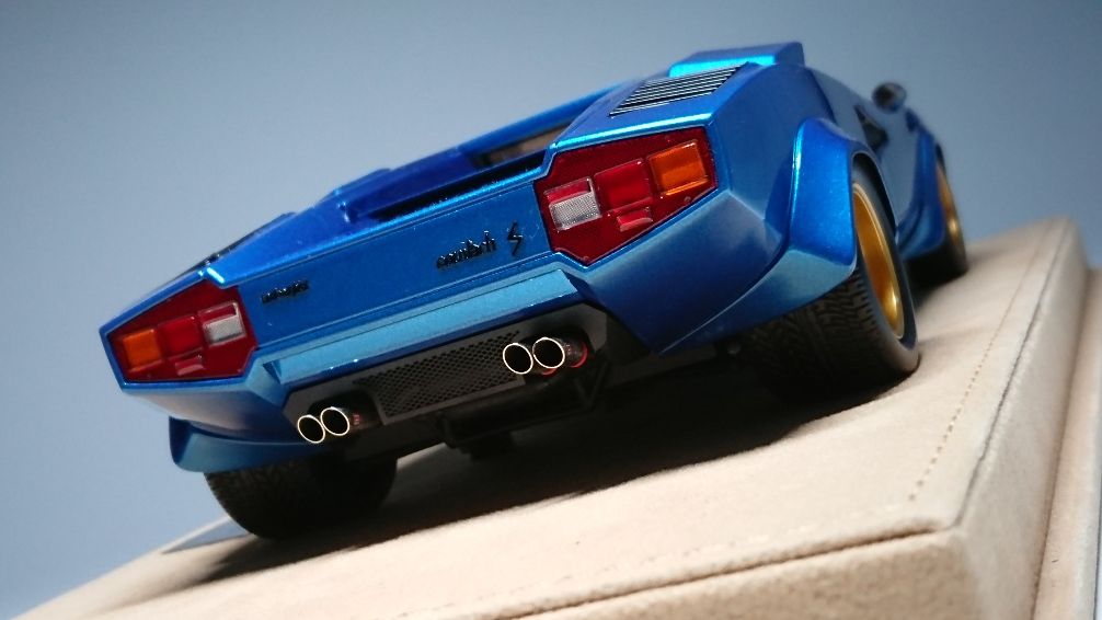 メイクアップ 1/43 カウンタック LP400S 1978 タヒチブルーメタリック