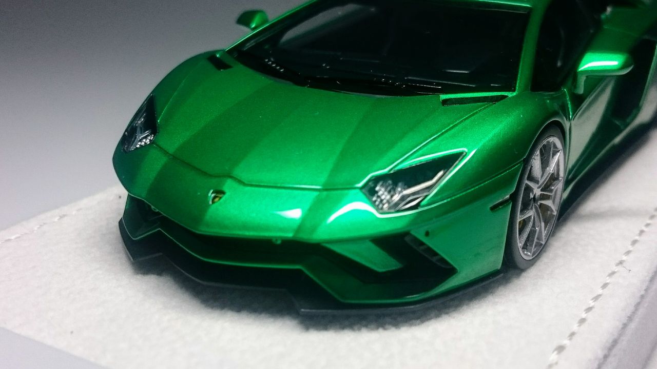 メイクアップ直販 アイドロン1/43ランボルギーニ アヴェンタドール S