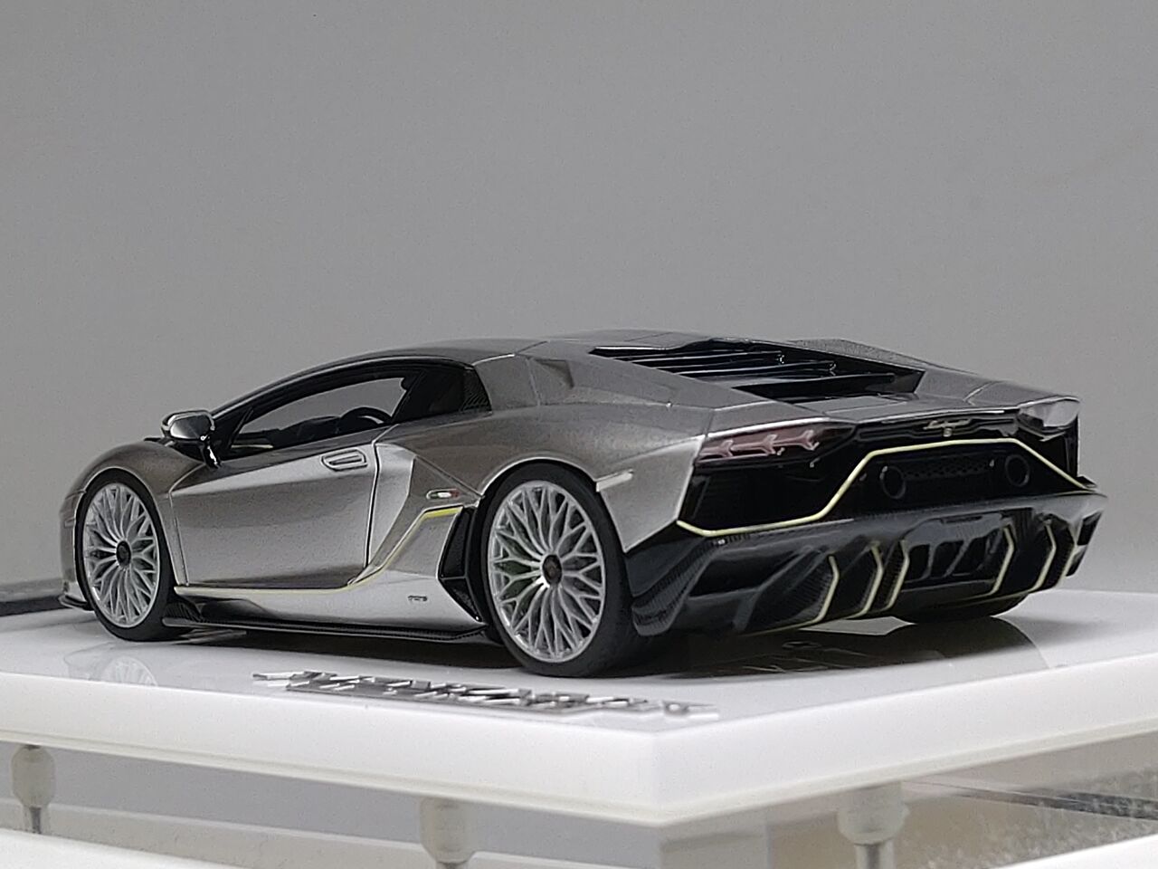 2台の直販part1.-MakeUp Exclusive- EIDOLON COLLECTION 1/43