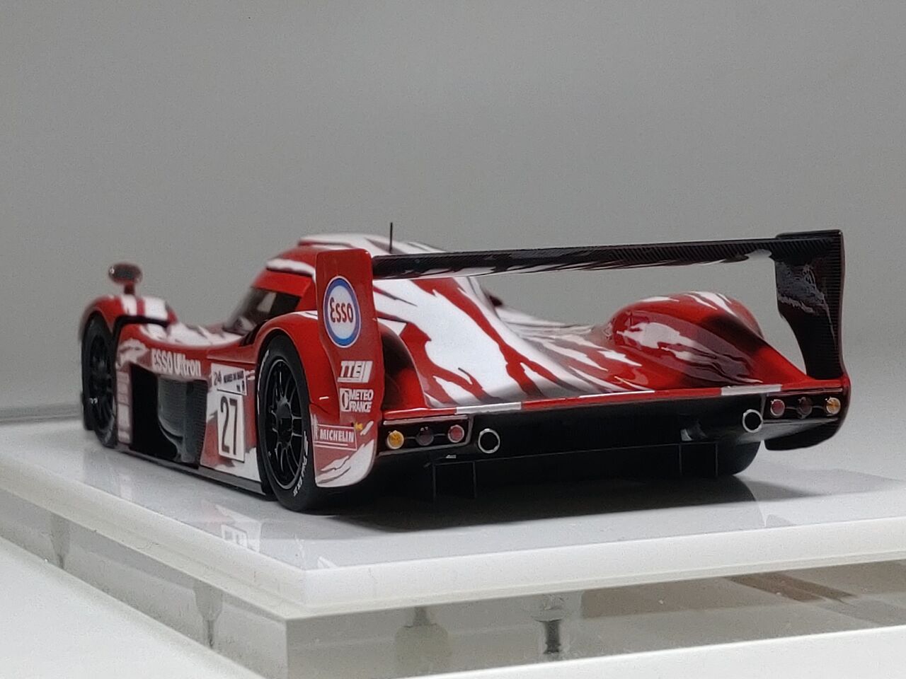 思わず3台揃えたくなるVision 1/43 TOYOTA TS020 思わず3台揃えたくなるVision 1/43 TOYOTA TS020