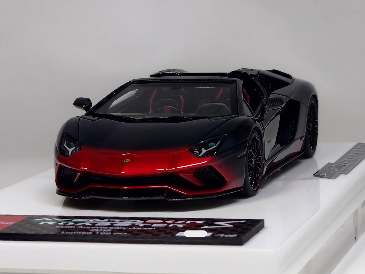 火..EIDOLON COLLECTION 1/43 Lamborghini Aventador S Roadster