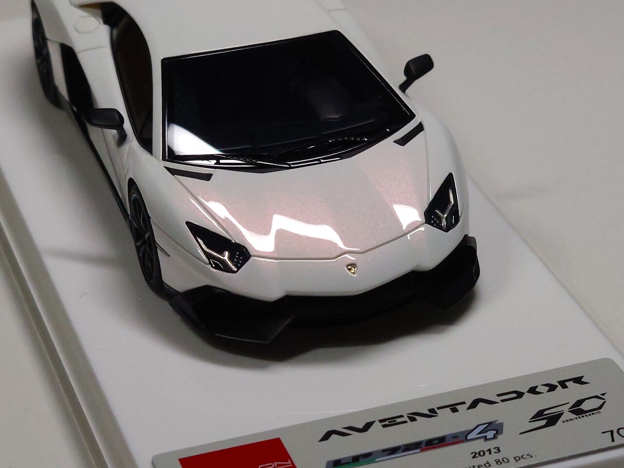 やはり綺麗な....EIDOLON 1/43 Lamborghini Aventador LP720-4 50° Annversario ...