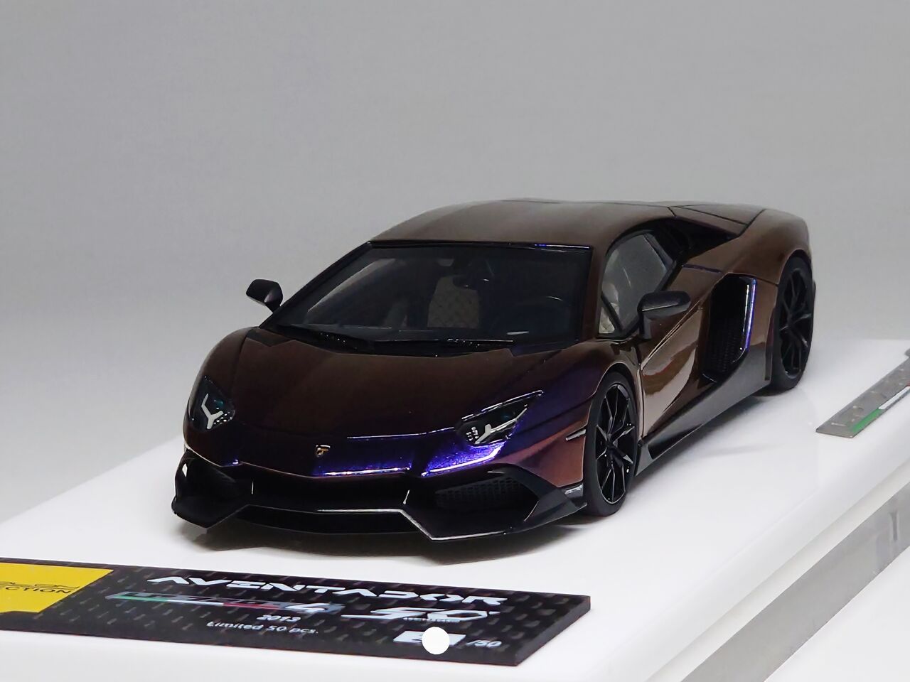 Miniature Lamborghini Aventador LP720-4 50° Anniversario 2013 - 1/43 Make Up Eidolon