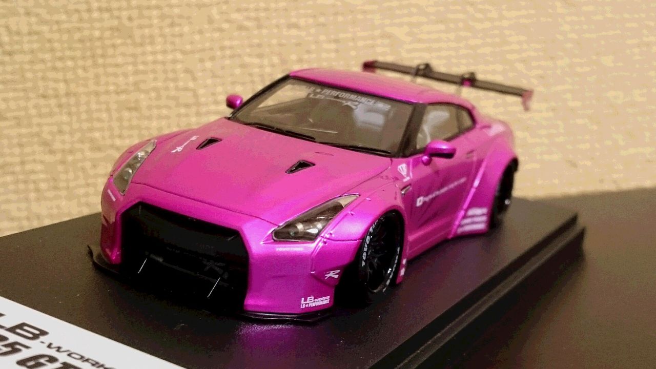 25台のアイドロンLB R35 GT-R : ミニカー道中記