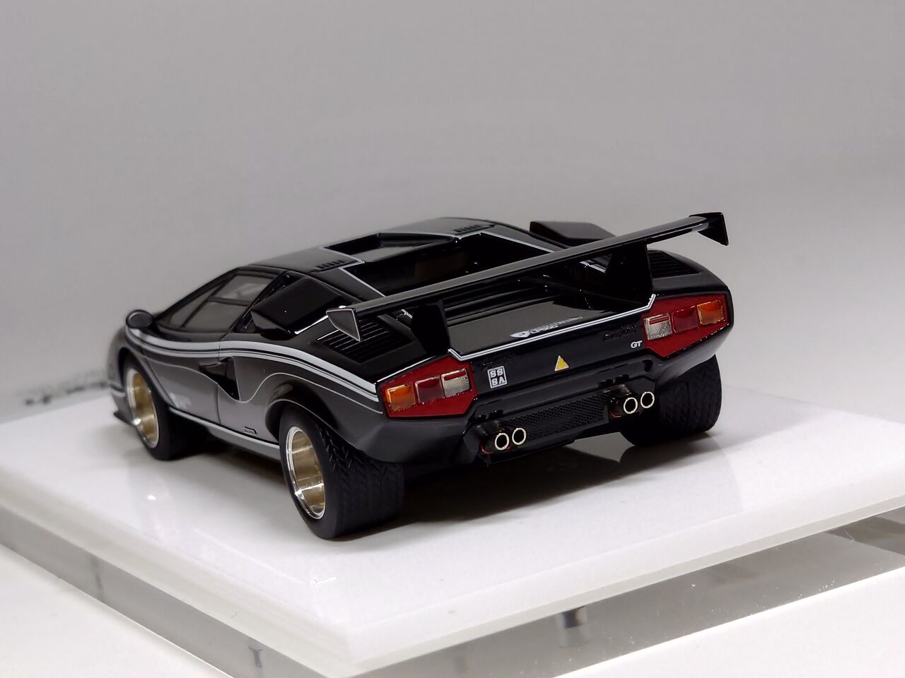 再販に感謝..EIDOLON 1/43 Lamborghini Countach LP500R 再販に感謝..EIDOLON 1/43 Lamborghini Countach LP500R